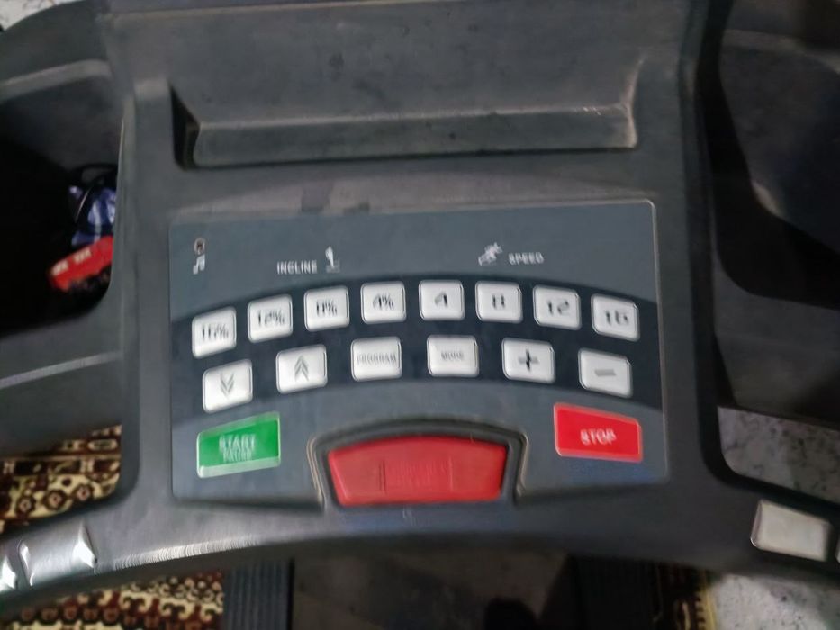 Yugurish yòlagi(GT7) va sport trinajori