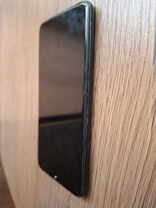 Vând Samsung Galaxy A10 vechi, nefunctional, pentru piese de schimb.