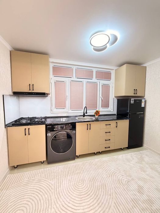 Срочно продаётся Чиланзар 1 квартал  2/4/4. Мебель и Техника