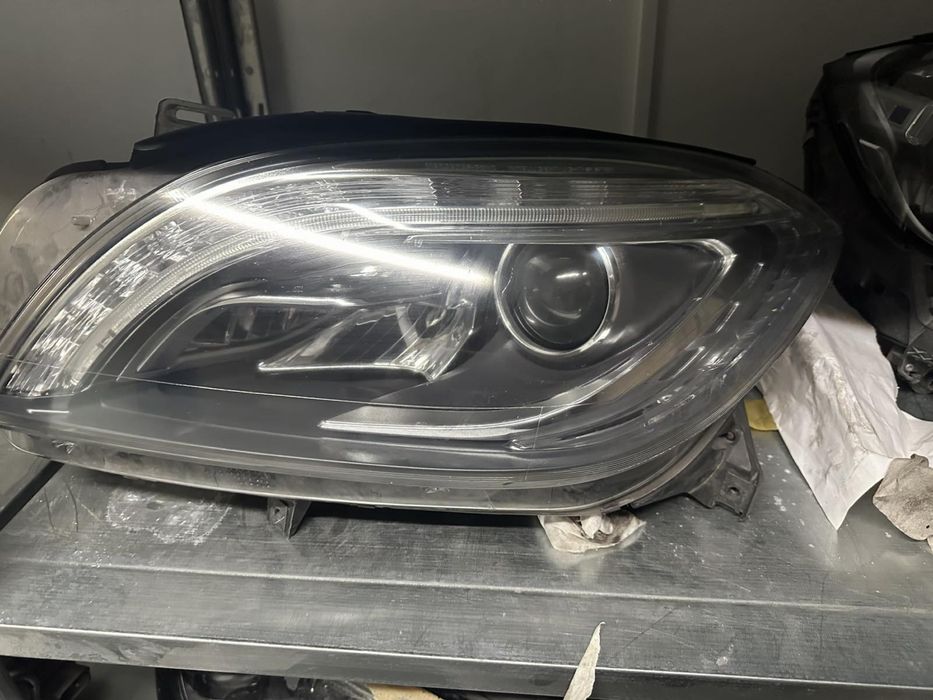 Ляв фар Mercedes ML W166 Full Led Intelligent Light System Xenon