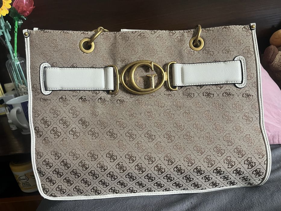 Чанта Guess Aviana Tote