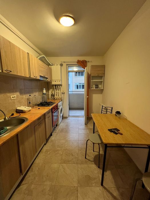 Închiriez apartament 2 camere