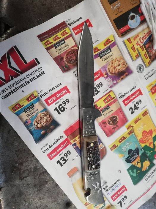 Vând Cuțite și Bristi