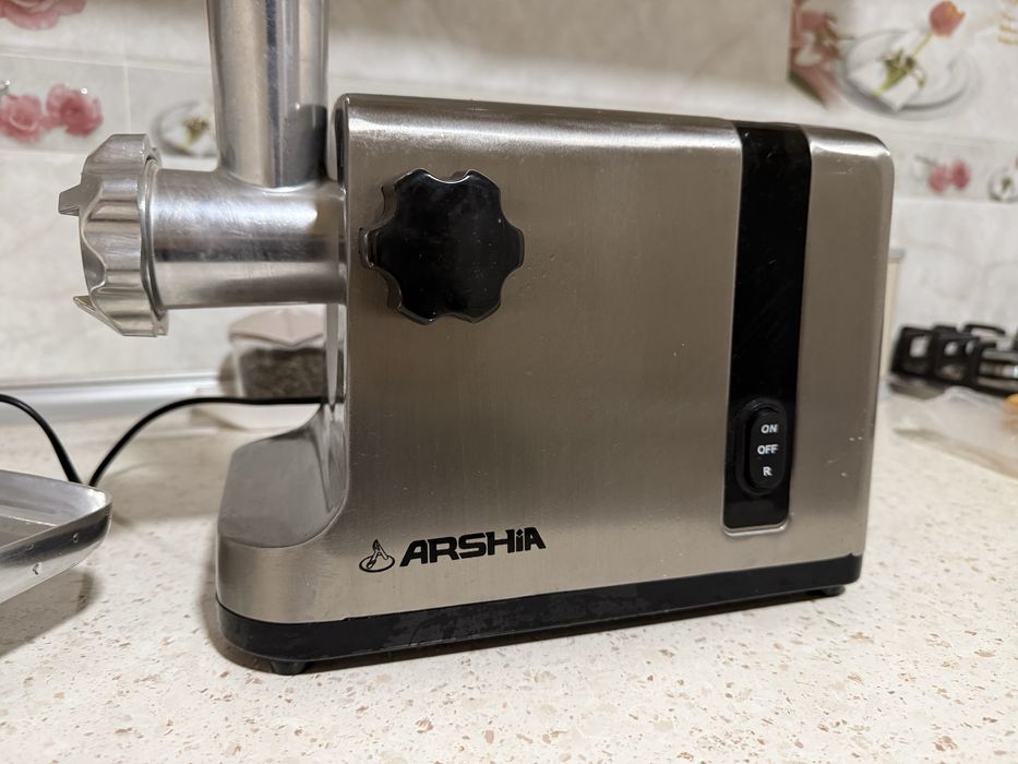 Мясорубка електричская