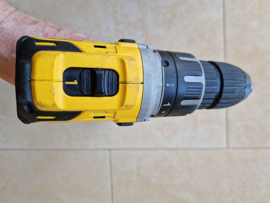 Dewalt DCD 791 - masina de gaurit si insurubat