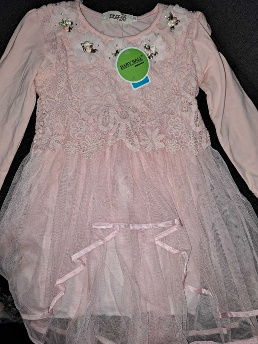 Rochie/rochita roz cu dantela si volane noua