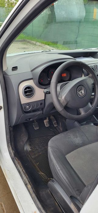 dacia dokker an 2013 motorina