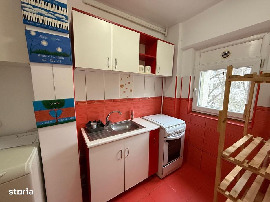 dristor 6-7 min metrou libera