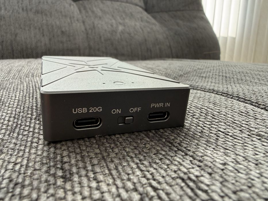 Dual SSD кутийка 20 gbps