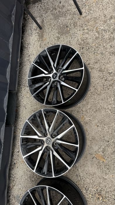 Продам диски Камри 70/75 R19