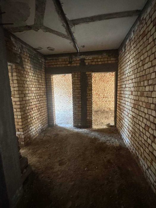 Продаётся участок 2,4 Соток неподалёку от базара (FOOD CITY) ! ! !