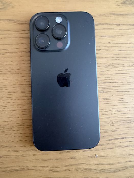 iPhone 16 pro - за части