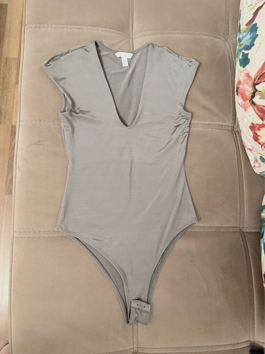 Body gri metalic H&M