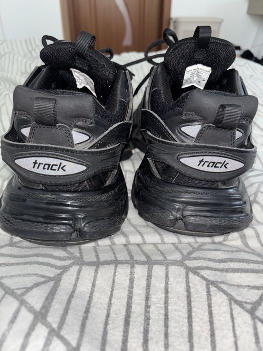 Balenciaga track triple black