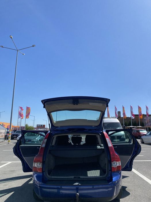 Vând Volvo v50 2.0 diesel