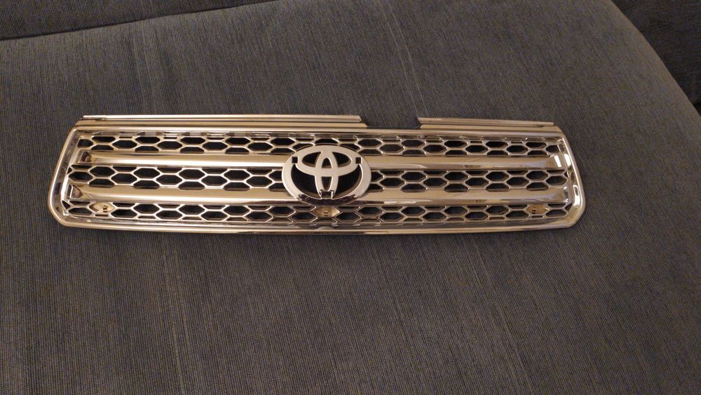 продам аксессуары на TOYOTA