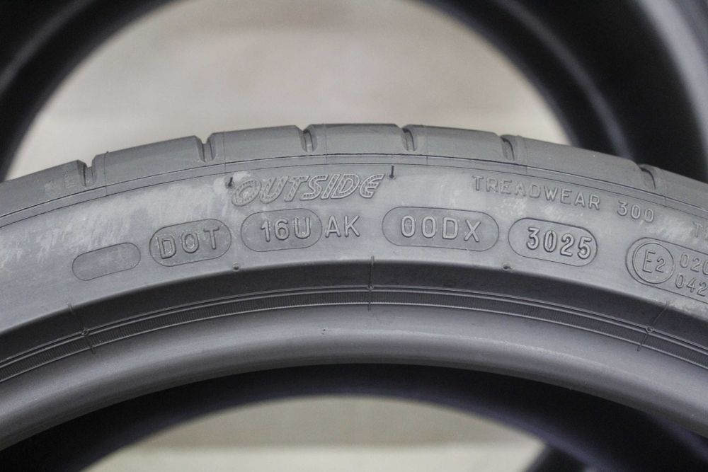 265/35-19 и 295/30-20 Michelin Mercedes GT, SLS