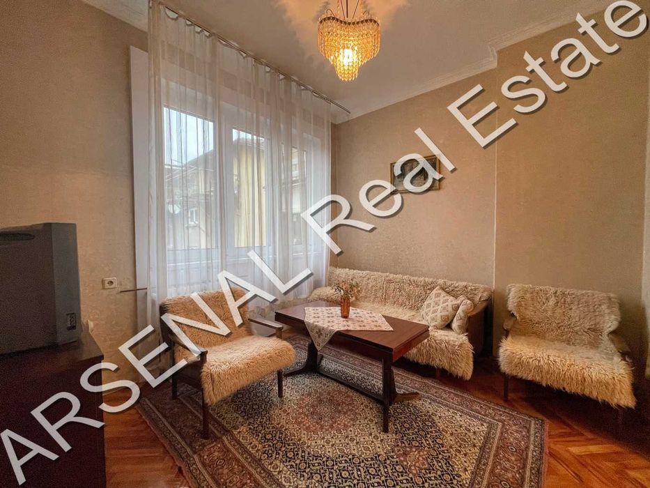 Дава се под наем Тристаен апартамент в София, Център - 100 кв.м за 480 € - Снимка #2