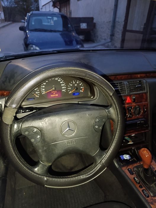 Мерцедес Е240 W210