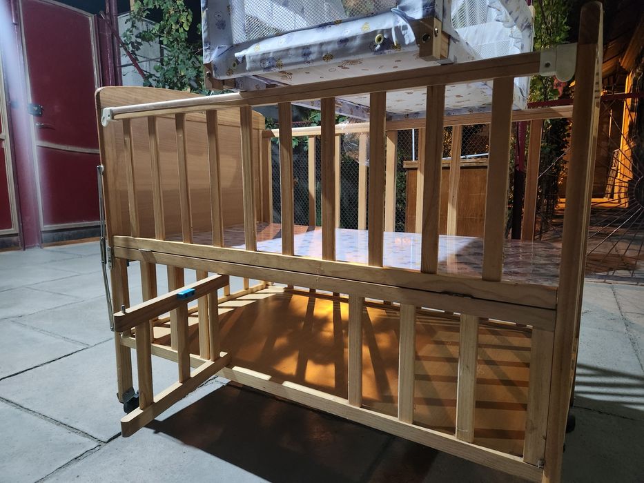 Детская кровать б/у