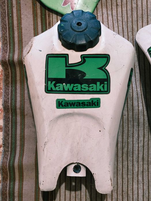 Kawasaki Резервоар