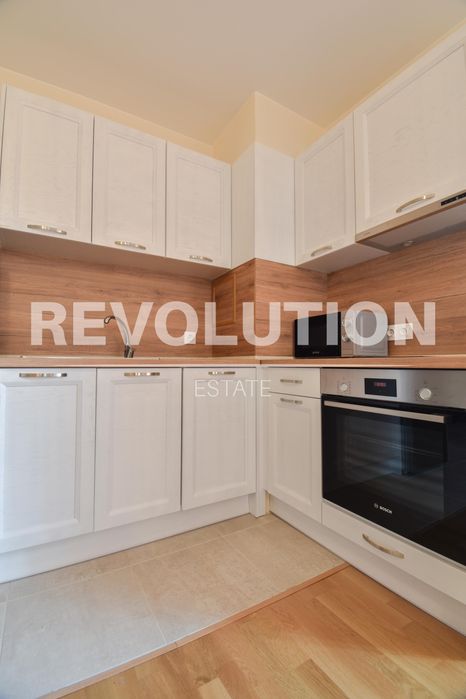 Дава се под наем Двустаен апартамент в София, Център - 64 кв.м за 690 € - Снимка #3