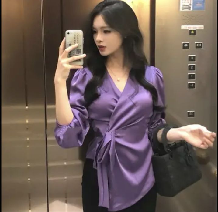 Женская атласная рубашка