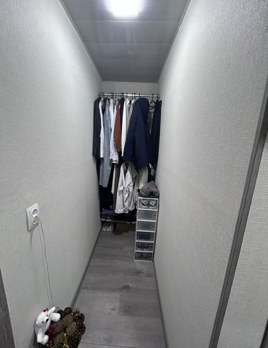 Квартира продаётся массив Кушбеги мечеть 2/1/2 кирпич балкон 2*6