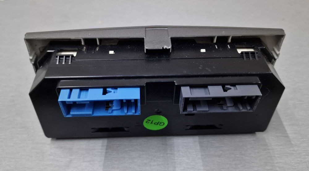 Opel Astra H управление на клима контрол модул