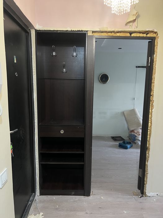 Шкаф для прихожей.