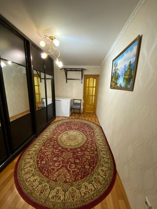 Продам ковры и длрожку