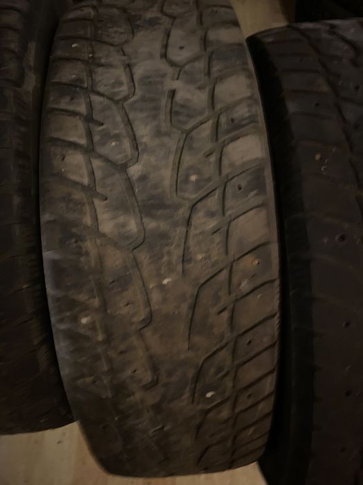 Продам зимние шины