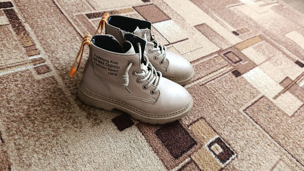 Продам ботиночки на мальчика