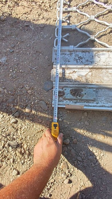 Метална ролетна врата