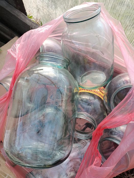 Продам банки 1х,2х,3х, маленькие