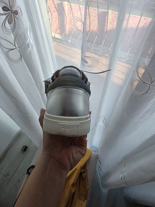 Vand adidasi Giuseppe Zanotti