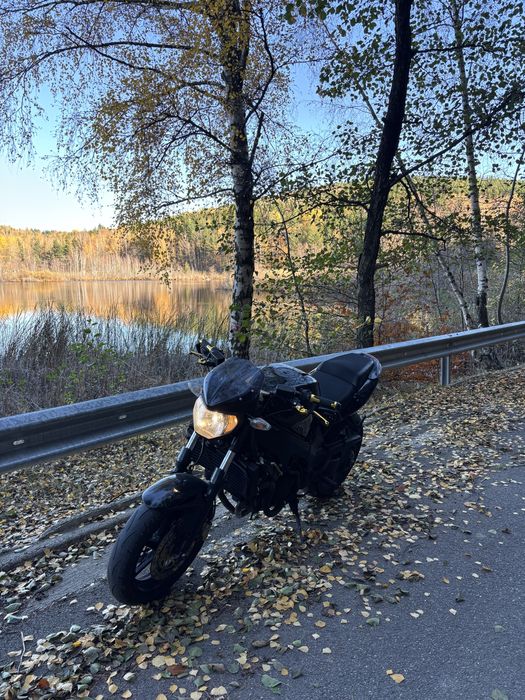 Honda vfr 800 naked