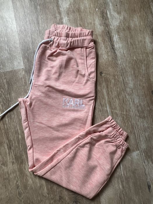 Karl Legerfeld - Дамски спортен екип