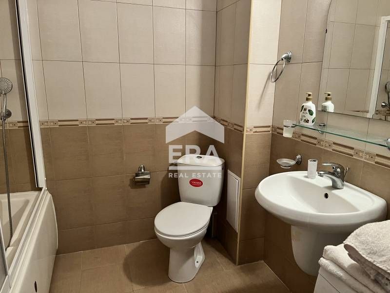 Тристаен обзаведен апартамент под наем в м-ст Ален Мак област Варна