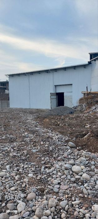 Помещение/ Навес 300кв.м  под произвоство, под склад сдаётся в аренду