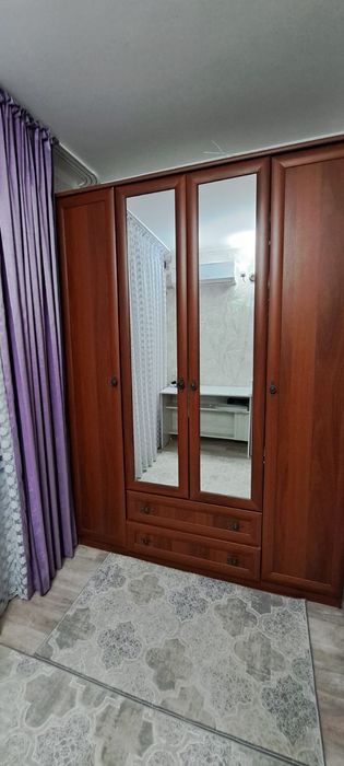 Продам шифоньер.