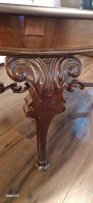 Vind masă ovală cu șase scaune