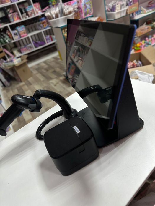 Моноблок для кассы