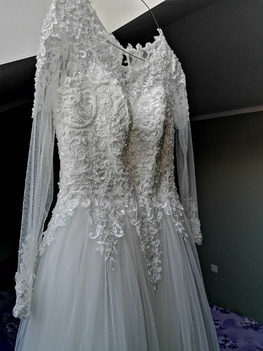 Vând rochie de mireasa