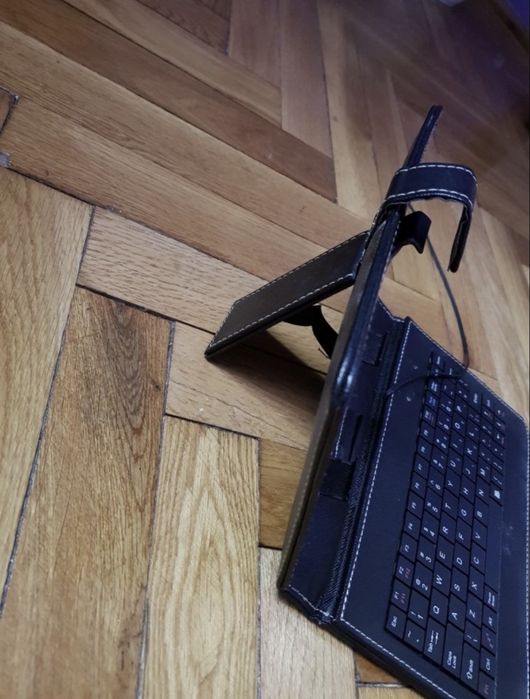 Vand huse si folii sticla Samsung Galaxy S3 S20 si huse tableta 7"