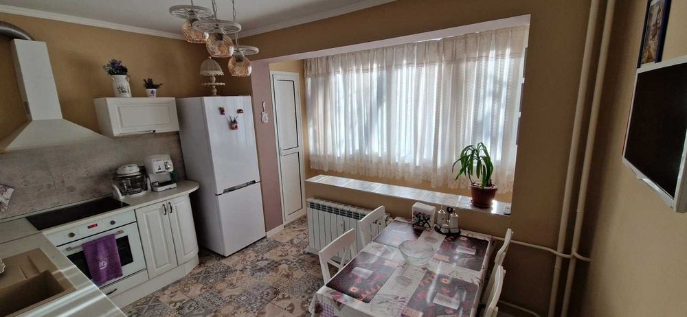 Дава се под наем Тристаен апартамент в София, Хаджи Димитър - 80 кв.м за 700 € - Снимка #13