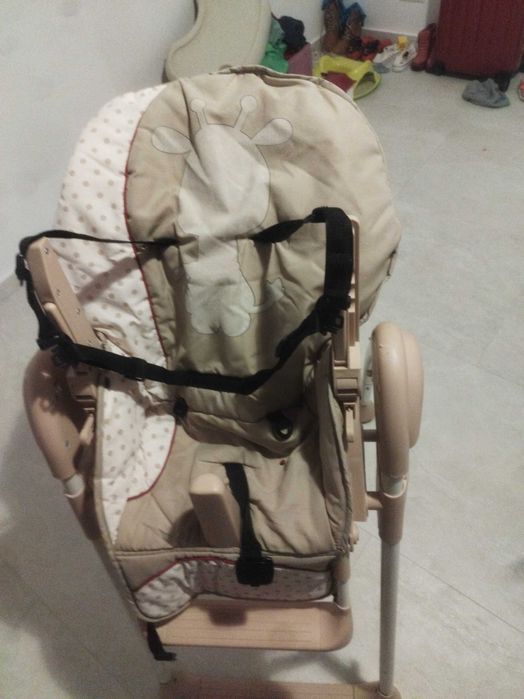 Scăunel de luat masa  bebe Hauck