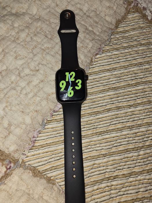 Vând watch 6 smart 9 45mm