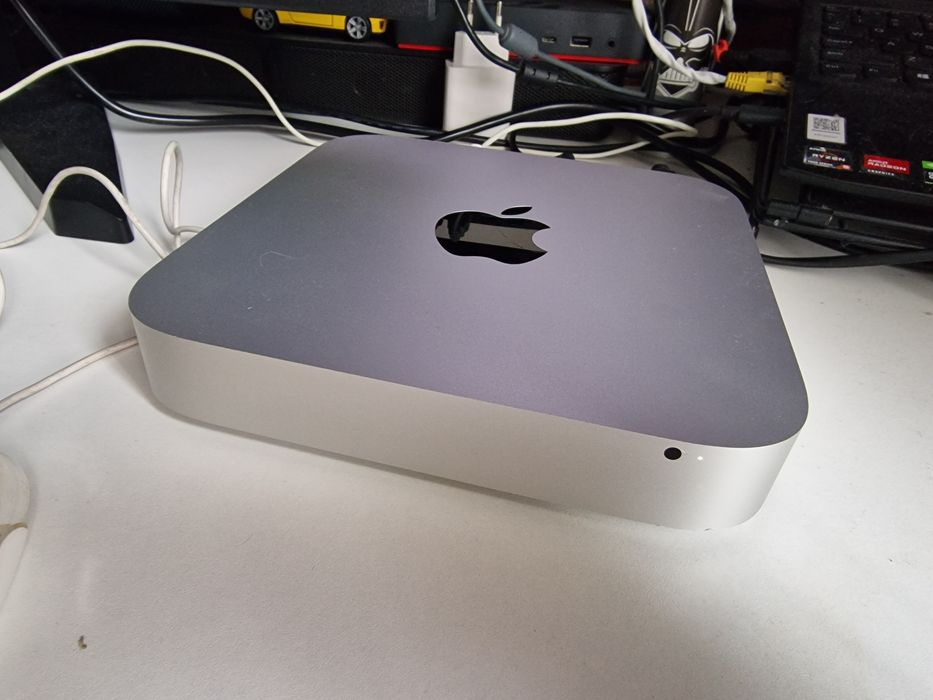 Pachet complet Apple Mac Mini A1347 + Tastatură și Mouse Apple Originale
