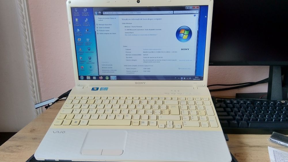 Leptop sony   i3  vayo